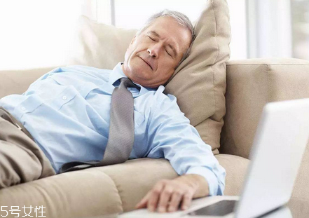 午休需要休息多久？健康午休需要注意的事項(xiàng)