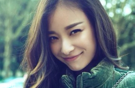 皮膚白適合什么顏色眉筆 這種色系讓你不再高冷 皮膚白適合什么顏色眉筆 這種色系讓你不再高冷