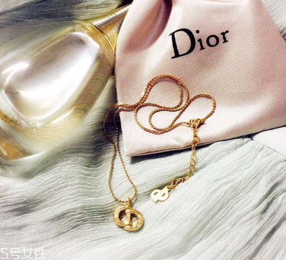 水鉆是什么材質(zhì) 帶你了解下 水鉆是什么材質(zhì) 帶你了解下