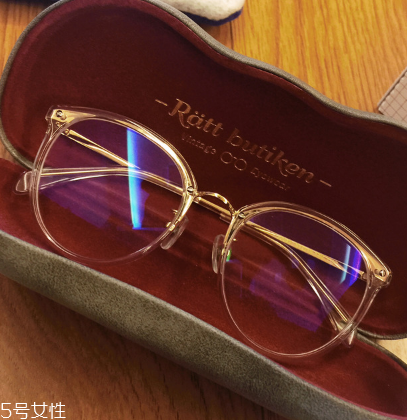 近視眼鏡能一直戴著嗎 要適當(dāng)休息 近視眼鏡能一直戴著嗎 要適當(dāng)休息