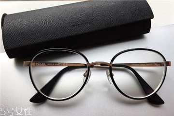 近視眼鏡能一直戴著嗎 要適當(dāng)休息 近視眼鏡能一直戴著嗎 要適當(dāng)休息