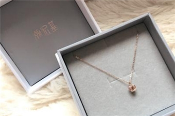 彩金項(xiàng)鏈多少錢一條 備受歡迎的首飾 彩金項(xiàng)鏈多少錢一條 備受歡迎的首飾