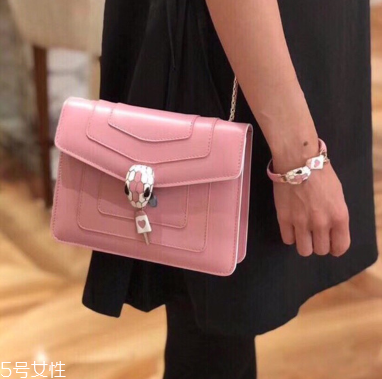 寶格麗七夕限定款包包尺寸 最適合夏天的大小 寶格麗七夕限定款包包尺寸 最適合夏天的大小