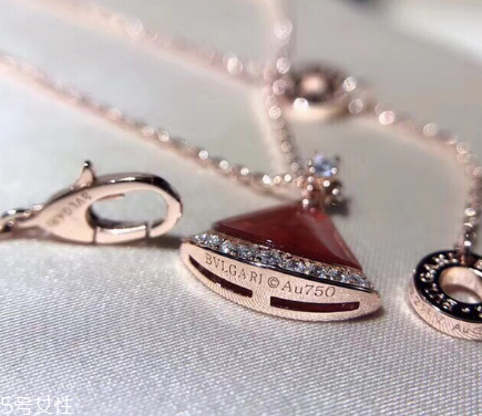 寶格麗七夕限定款項(xiàng)鏈多少錢 散發(fā)女性魅力 寶格麗七夕限定款項(xiàng)鏈多少錢 散發(fā)女性魅力