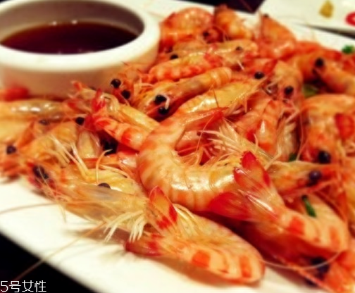 基圍蝦放冰箱怎么保鮮 這樣保存才足夠新鮮 基圍蝦放冰箱怎么保鮮 這樣保存才足夠新鮮