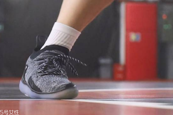 nike kd 11測評 杜蘭特11代實戰(zhàn)表現(xiàn) nike kd 11測評 杜蘭特11代實戰(zhàn)表現(xiàn)