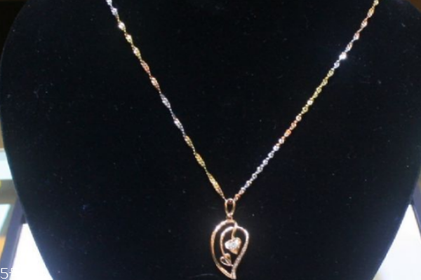 鉑金項(xiàng)鏈一般多少克 太粗太細(xì)都不好 鉑金項(xiàng)鏈一般多少克 太粗太細(xì)都不好