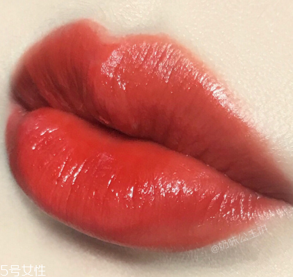 阿瑪尼405怎么樣 阿瑪尼紅管405唇釉試色 阿瑪尼405怎么樣 阿瑪尼紅管405唇釉試色