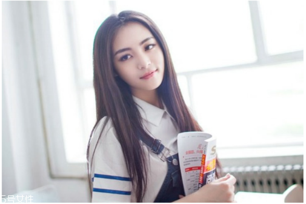 臉上長(zhǎng)痘痘可以用酒精消毒嗎 正確排毒是關(guān)鍵