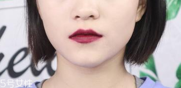 美寶蓮superstay唇釉怎么樣 熱吻也不脫色 美寶蓮superstay唇釉怎么樣 熱吻也不脫色