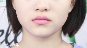 美寶蓮superstay唇釉怎么樣 熱吻也不脫色 美寶蓮superstay唇釉怎么樣 熱吻也不脫色