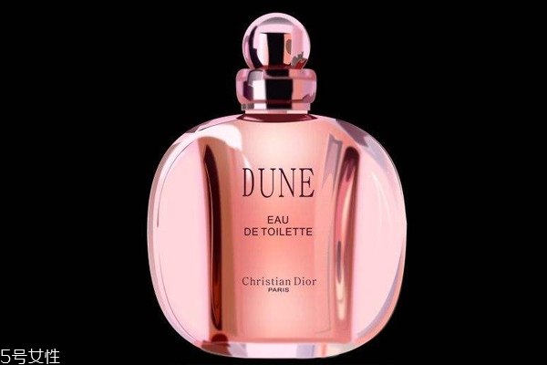 香水試香在飯前還是飯后 飯前鼻子最靈敏 香水試香在飯前還是飯后 飯前鼻子最靈敏