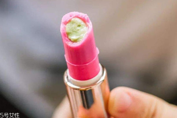 口紅過期是什么樣子 有這些現象趕緊扔掉