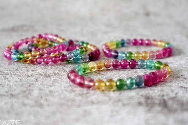 碧璽手鏈斷了寓意什么 不要過于迷信 碧璽手鏈斷了寓意什么 不要過于迷信