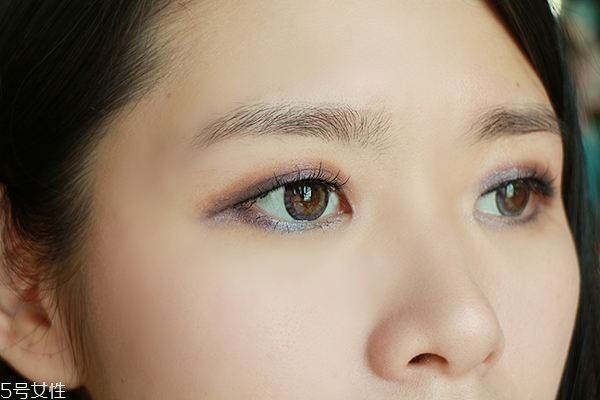 日常妝容用什么睫毛膏好 細直刷頭妝效相當自然 日常妝容用什么睫毛膏好 細直刷頭妝效相當自然
