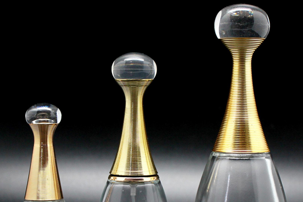 香水試香在飯前還是飯后 飯前鼻子最靈敏 香水試香在飯前還是飯后 飯前鼻子最靈敏