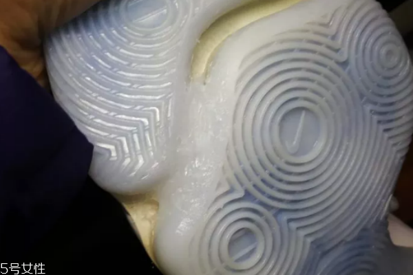 耐克kd10斷管了還可以穿嗎 實(shí)戰(zhàn)有影響 耐克kd10斷管了還可以穿嗎 實(shí)戰(zhàn)有影響