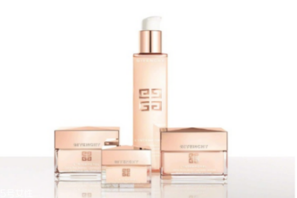 紀(jì)梵希時光無痕系列適合什么年齡 20歲以上的任何膚質(zhì) 紀(jì)梵希時光無痕系列適合什么年齡 20歲以上的任何膚質(zhì)