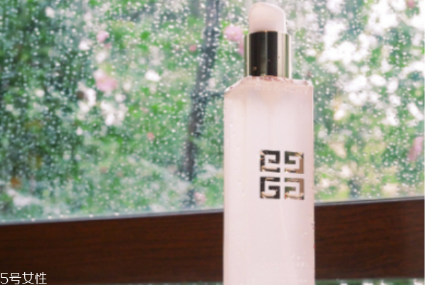 紀(jì)梵希時光無痕系列適合什么年齡 20歲以上的任何膚質(zhì) 紀(jì)梵希時光無痕系列適合什么年齡 20歲以上的任何膚質(zhì)