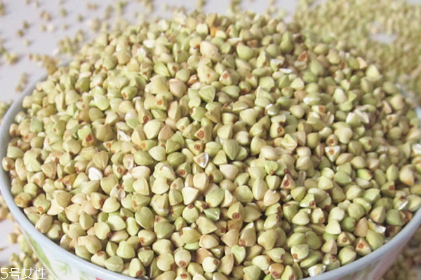 蕎麥會(huì)上火嗎 蕎麥能下火 蕎麥會(huì)上火嗎 蕎麥能下火