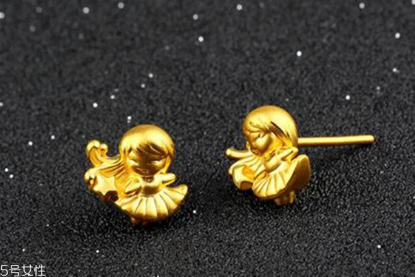 黃金耳釘過敏怎么辦 要及時就醫(yī) 黃金耳釘過敏怎么辦 要及時就醫(yī)