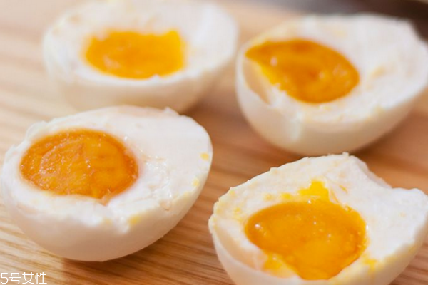 鴨蛋有什么營養(yǎng)價(jià)值 營養(yǎng)多多 鴨蛋有什么營養(yǎng)價(jià)值 營養(yǎng)多多