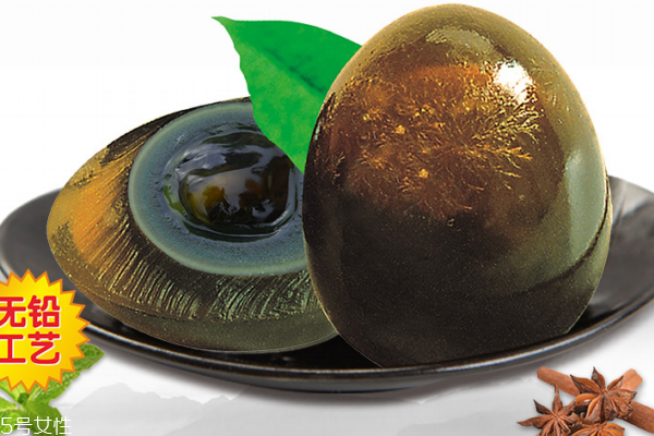 皮蛋為什么不能吃多 傷害很大 皮蛋為什么不能吃多 傷害很大