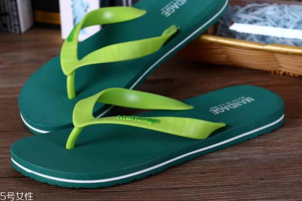 孕婦可以穿人字拖嗎 會容易摔跤 孕婦可以穿人字拖嗎 會容易摔跤