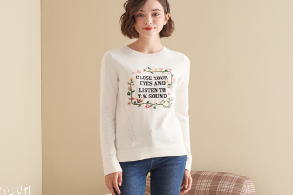 女生秋季穿什么衣服 不再為換季煩惱 女生秋季穿什么衣服 不再為換季煩惱