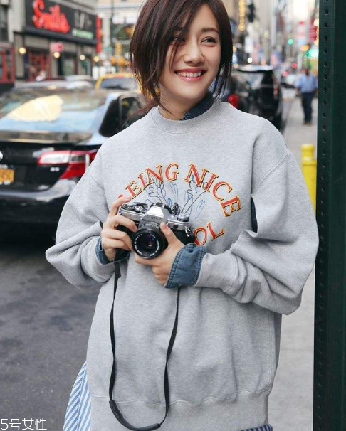 女生秋季穿什么衣服 不再為換季煩惱 女生秋季穿什么衣服 不再為換季煩惱