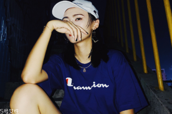 運(yùn)動(dòng)風(fēng)穿衣搭配圖片 男神見了都說(shuō)酷 運(yùn)動(dòng)風(fēng)穿衣搭配圖片 男神見了都說(shuō)酷