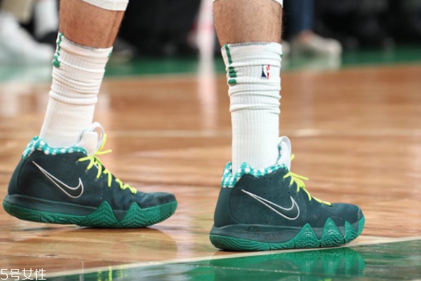 歐文4適合什么位置 小個子后衛(wèi)絕殺 歐文4適合什么位置 小個子后衛(wèi)絕殺