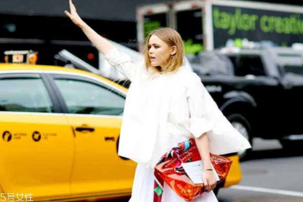 秋天適合背什么包 這三款超百搭 秋天適合背什么包 這三款超百搭