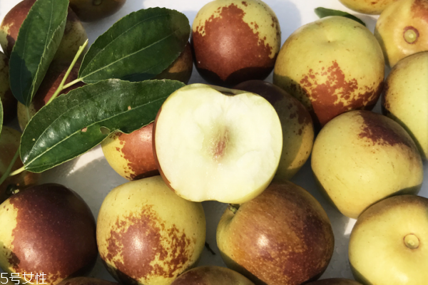 冬棗可以和李子一起吃嗎 它們不相克 冬棗可以和李子一起吃嗎 它們不相克