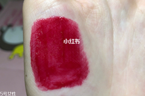 阿瑪尼黑管400適合黃皮嗎 讓你白到發(fā)光的漿果色 阿瑪尼黑管400適合黃皮嗎 讓你白到發(fā)光的漿果色