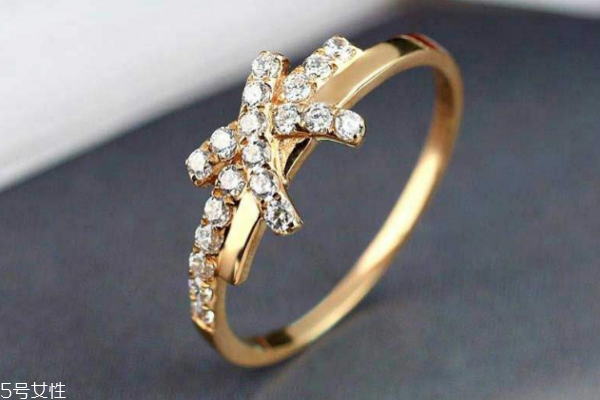 k金戒指有劃痕怎么辦 刮花了這樣做 k金戒指有劃痕怎么辦 刮花了這樣做