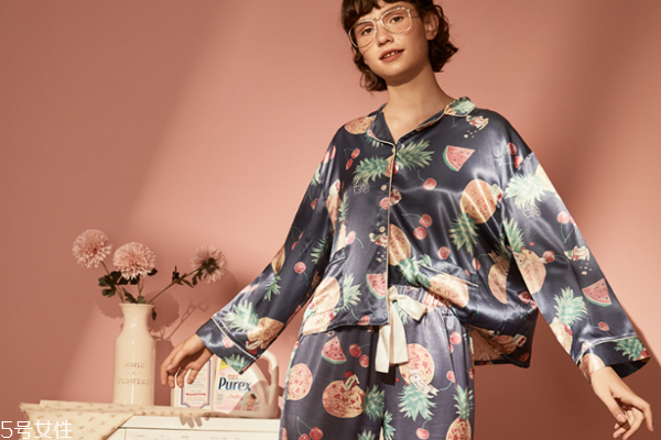 今年流行什么家居服 在家也要有新意 今年流行什么家居服 在家也要有新意