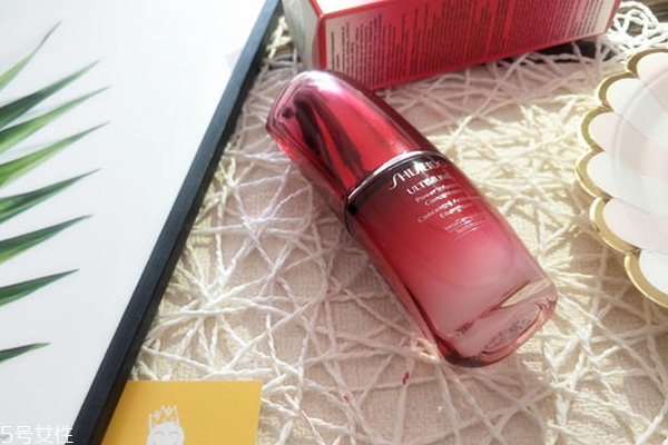 資生堂紅腰子升級版多少錢 日本專柜比國內(nèi)專柜便宜60塊 資生堂紅腰子升級版多少錢 日本專柜比國內(nèi)專柜便宜60塊