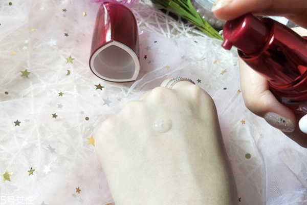 資生堂紅腰子升級版多少錢 日本專柜比國內(nèi)專柜便宜60塊 資生堂紅腰子升級版多少錢 日本專柜比國內(nèi)專柜便宜60塊