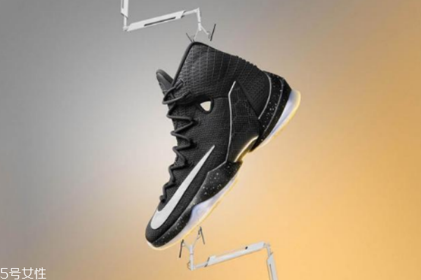 中鋒適合穿什么籃球鞋 學會選擇適合自己的 中鋒適合穿什么籃球鞋 學會選擇適合自己的