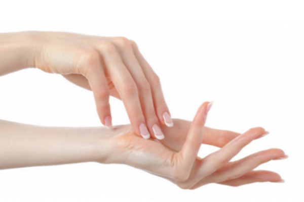 冬天手干燥脫皮怎么辦 冬天手指脫皮原因 冬天手干燥脫皮怎么辦 冬天手指脫皮原因