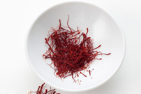 藏紅花要放冰箱嗎 這樣儲存最好 藏紅花要放冰箱嗎 這樣儲存最好