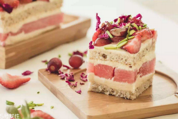 蛋糕不放冰箱能放多久 只能管幾天 蛋糕不放冰箱能放多久 只能管幾天