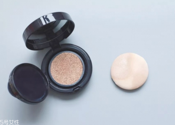 氣墊粉底哪個(gè)好用 超好用的氣墊粉底推薦 氣墊粉底哪個(gè)好用 超好用的氣墊粉底推薦