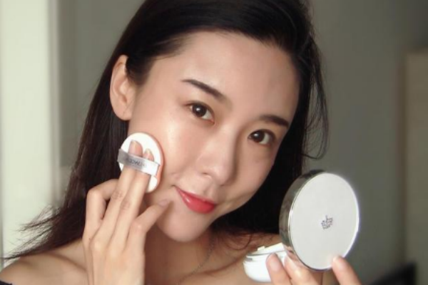 化妝定妝的步驟是什么 原來(lái)美妝達(dá)人都這樣定妝 化妝定妝的步驟是什么 原來(lái)美妝達(dá)人都這樣定妝