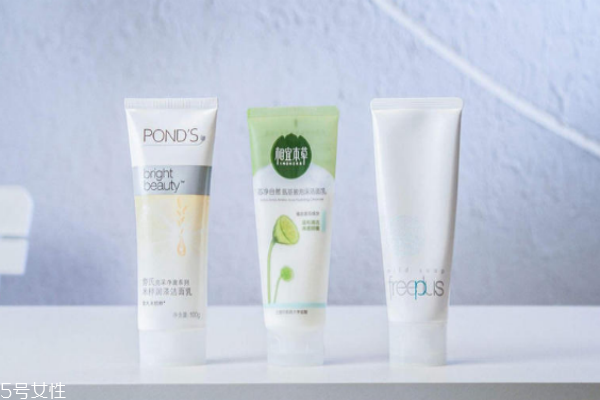 敏感肌如何選護(hù)膚品 參考這4點準(zhǔn)沒錯 敏感肌如何選護(hù)膚品 參考這4點準(zhǔn)沒錯