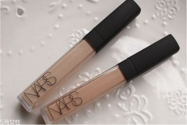 遮瑕和定妝粉使用順序 持妝控油小能手 遮瑕和定妝粉使用順序 持妝控油小能手