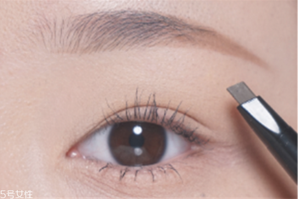 砍刀眉筆怎么好上色 砍刀眉筆不上色原因 砍刀眉筆怎么好上色 砍刀眉筆不上色原因