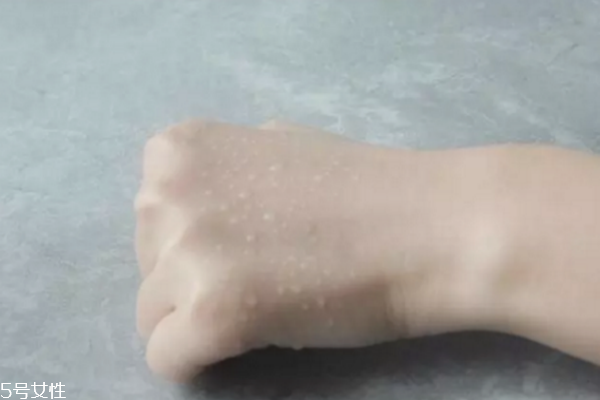 安耐曬aqua booster是什么意思 安耐曬aqua booster 安耐曬aqua booster是什么意思 安耐曬aqua booster