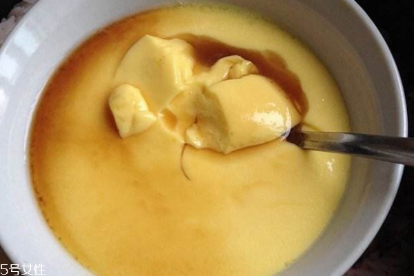 蒸蛋為什么中間有水 是因?yàn)檫@個(gè) 蒸蛋為什么中間有水 是因?yàn)檫@個(gè)